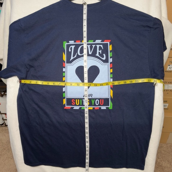 LOVE SUITS YOU Graphic Tee – XL – Navy Blue Gildan Shirt - Picture 5 of 6